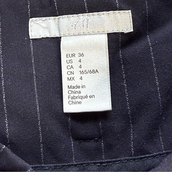 H&M Navy Pinstripe Pleated Trousers - Picture 3 of 5